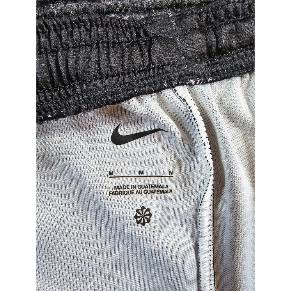 Nike Running Short Boys Medium Gray Swoosh Logo Athleisure Performance Pull On